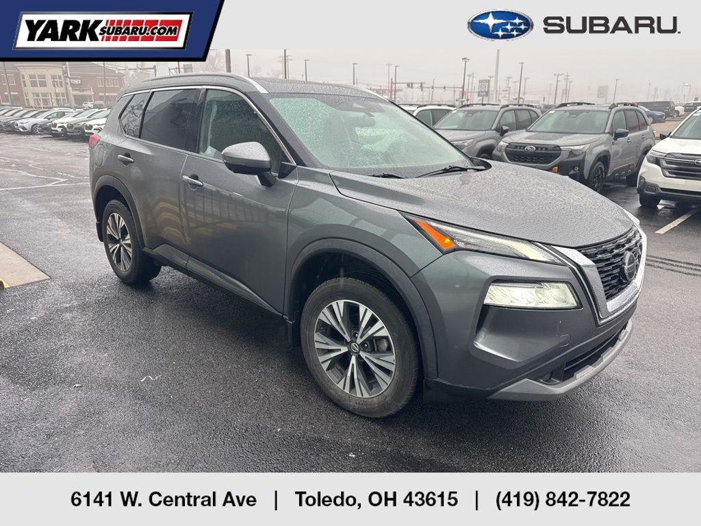 2021 Nissan Rogue SV