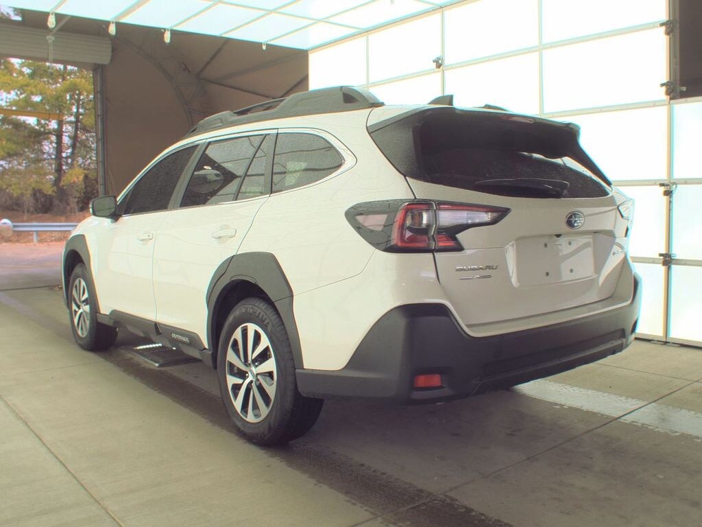 Used 2025 Subaru Outback Premium SUV
