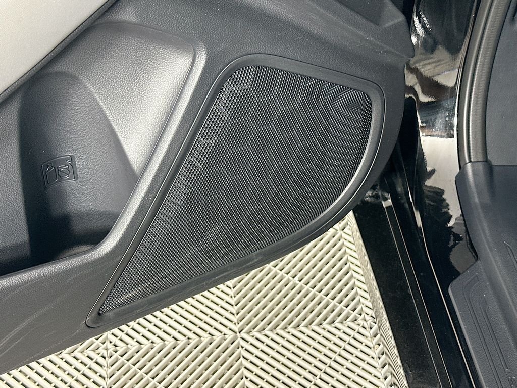 2025 Subaru Legacy Premium - Photo 25