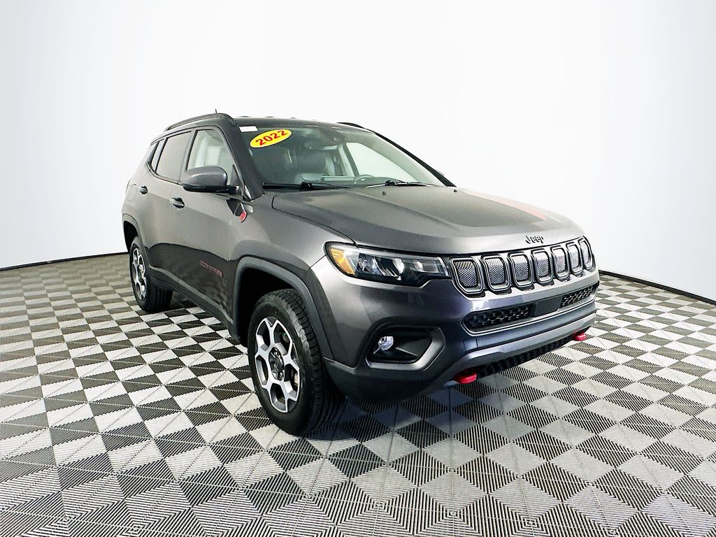 2022 Jeep Compass Trailhawk photo 2