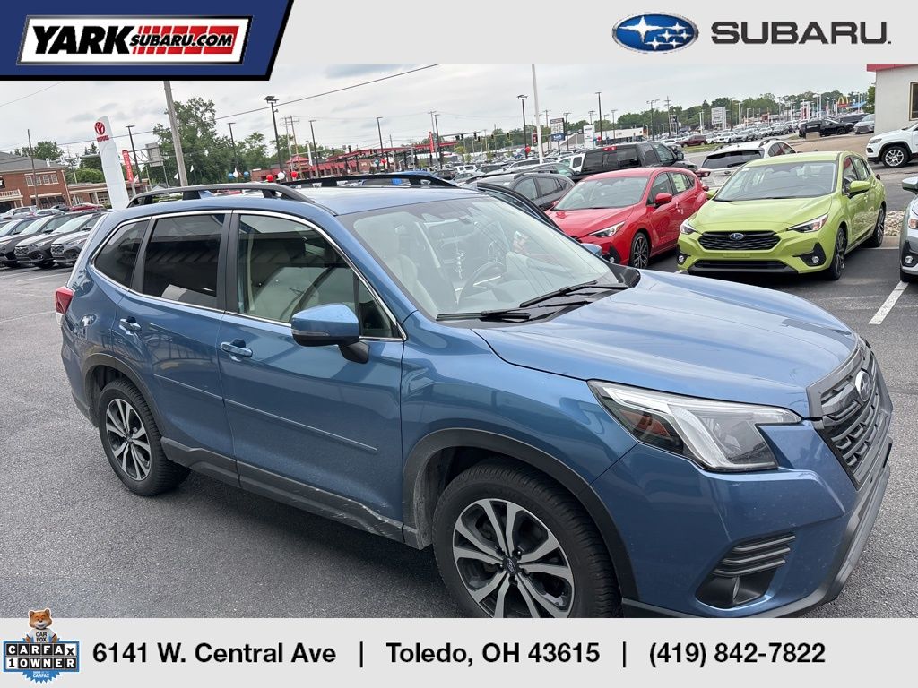 2022 Subaru Forester Limited's photo