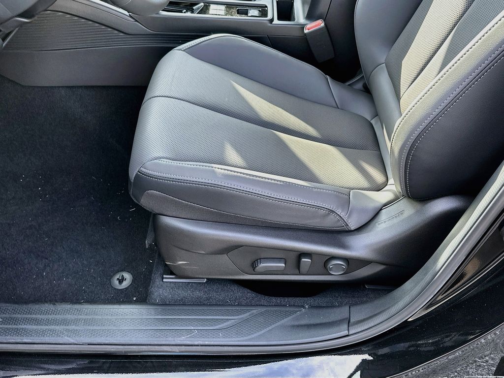 2026 Subaru Outback Limited - Photo 25