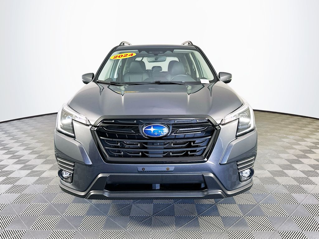 2024 Subaru Forester Limited photo 3