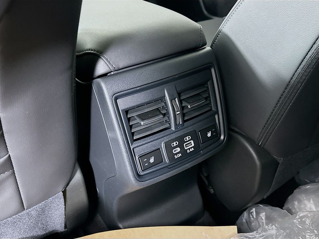 2026 Subaru Outback Limited - Photo 32