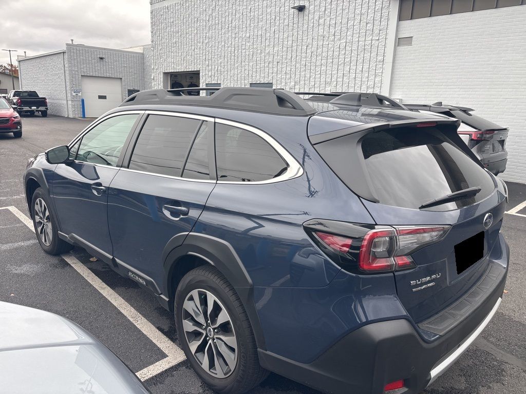 2023 Subaru Outback Limited photo 3