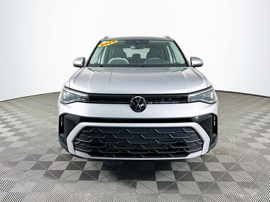 Used 2025 Volkswagen Taos 1.5T SE SUV