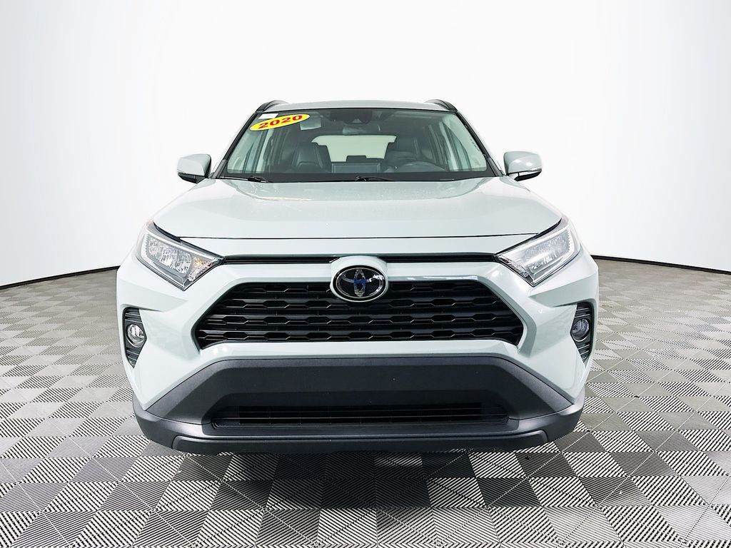 2020 Toyota RAV4 XLE Premium photo 2