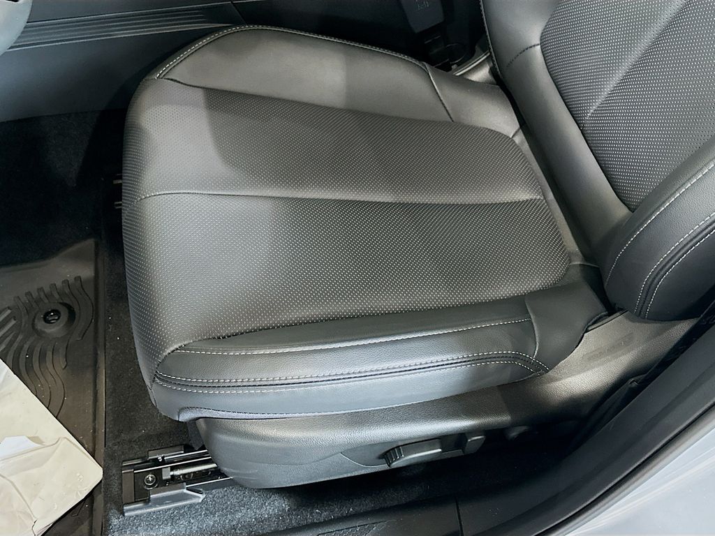 2026 Subaru Outback Limited - Photo 22
