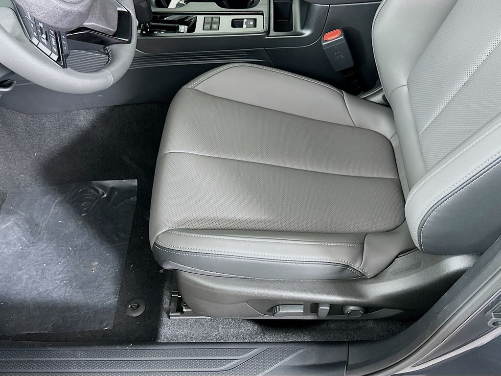2026 Subaru Outback Limited - Photo 26