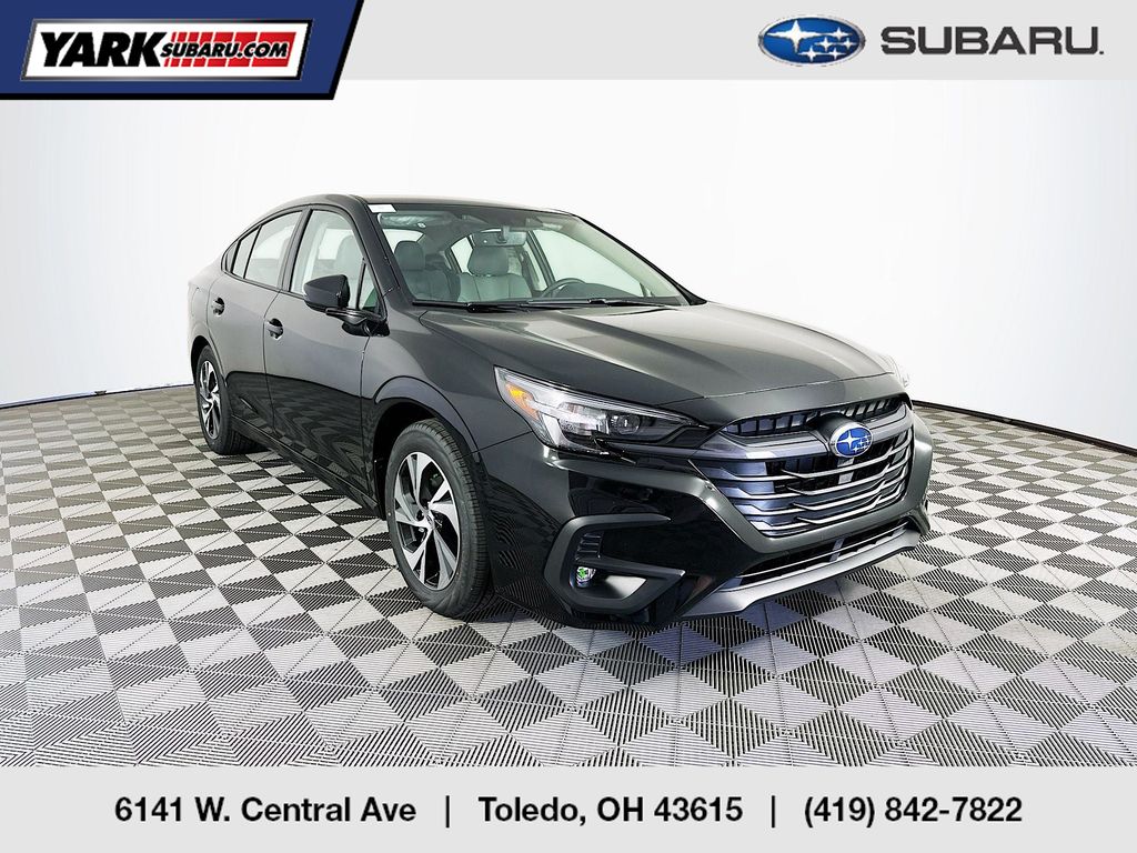 2025 Subaru Legacy Premium's photo