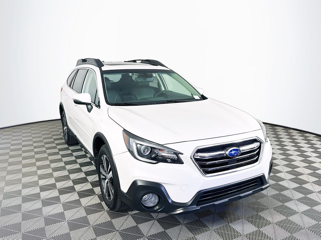 2019 Subaru Outback 2.5i Limited photo 2