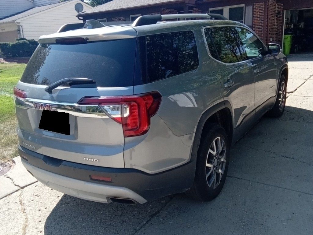 2023 Gmc Acadia SLE photo 3
