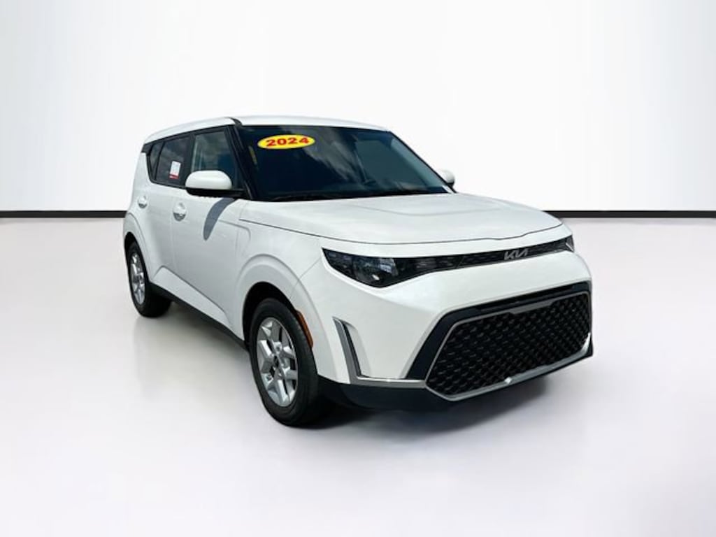 Used 2024 Kia Soul LX Hatchback
