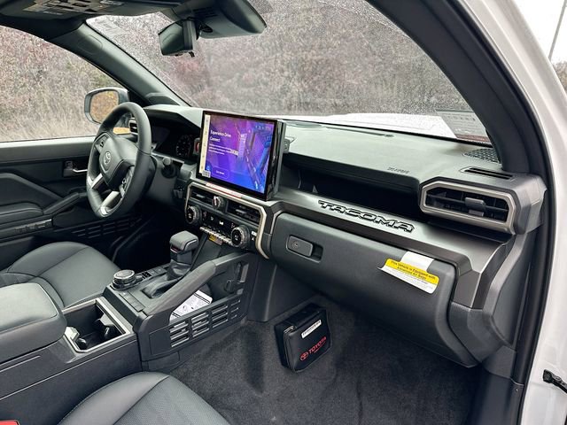 2025 Toyota Tacoma TRD Sport - Photo 34