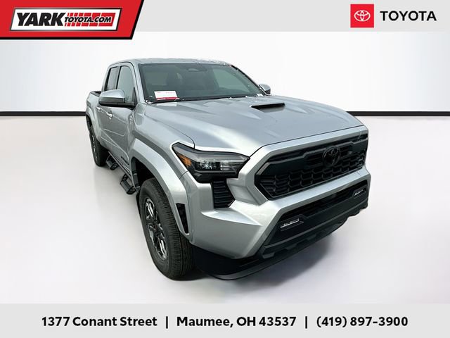 2026 Toyota Tacoma TRD Sport's photo
