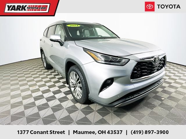 2024 Toyota Highlander SUV 