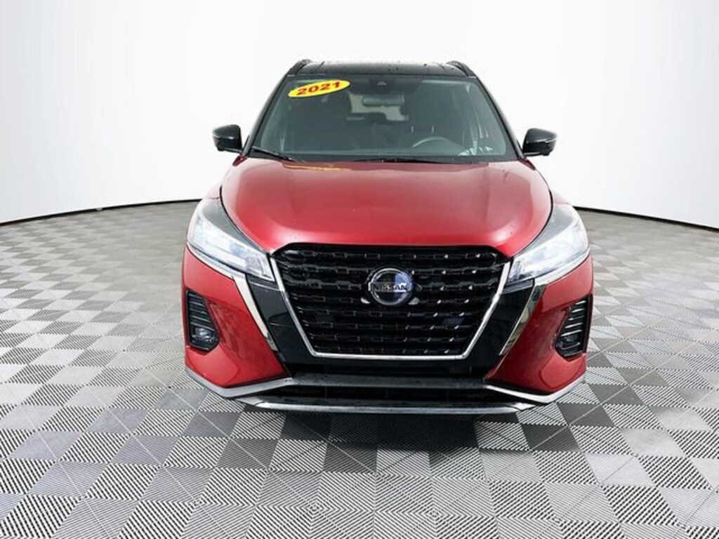 Used 2021 Nissan Kicks SR SUV