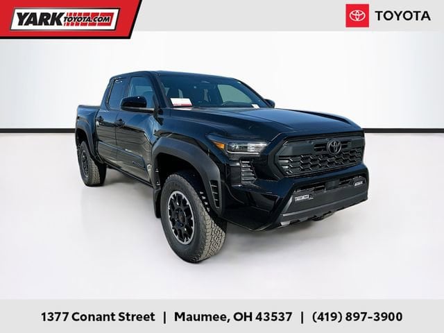 2025 Toyota Tacoma SR5's photo