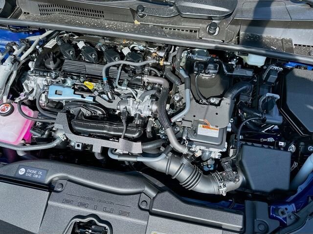 2026 Toyota Prius Plug-in Hybrid XSE - Photo 35