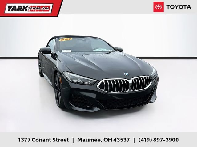 2022 BMW 8 Series 840i's photo