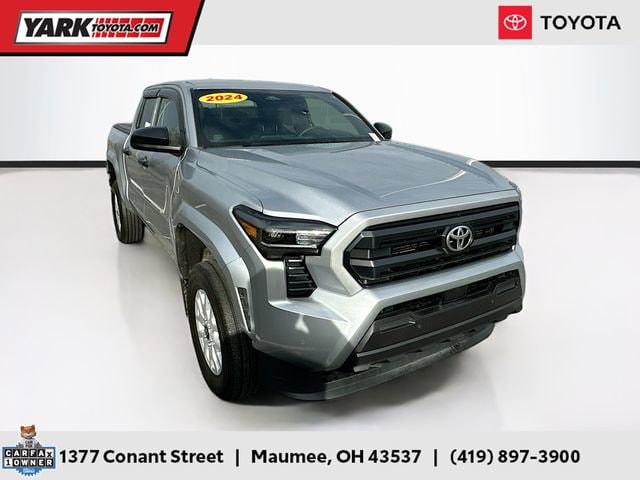2024 Toyota Tacoma SR's photo