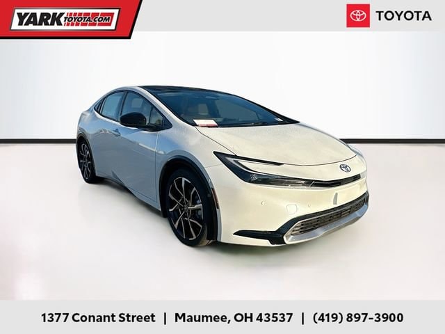 2026 Toyota Prius XSE Premium's photo