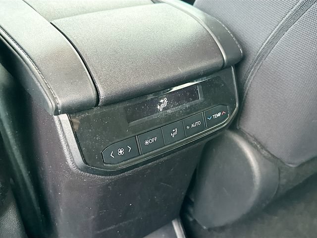 2024 Toyota Highlander LE - Photo 29