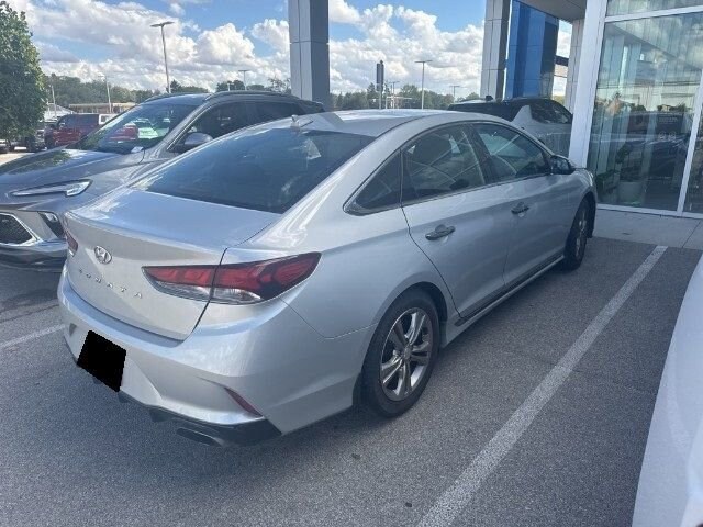 2019 Hyundai Sonata SEL Sport Limited photo 2