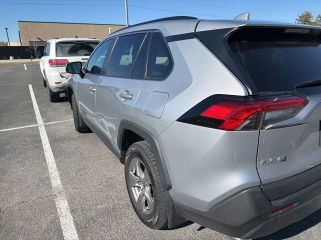 Used 2022 Toyota RAV4 XLE SUV