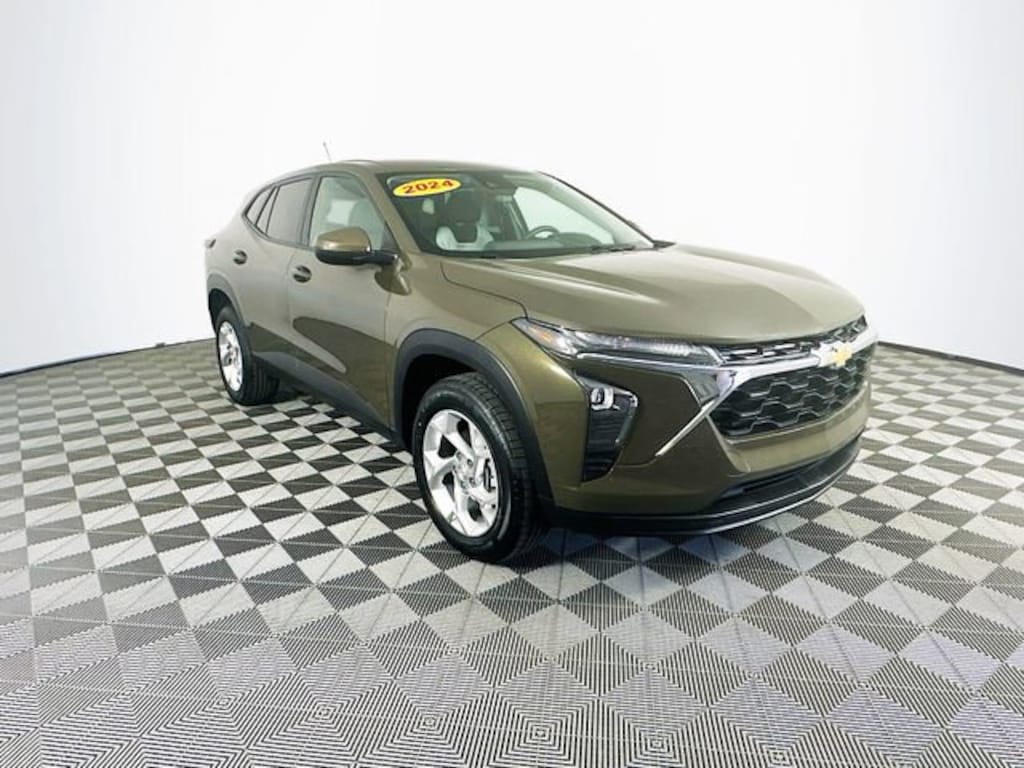 Used 2024 Chevrolet Trax LS SUV