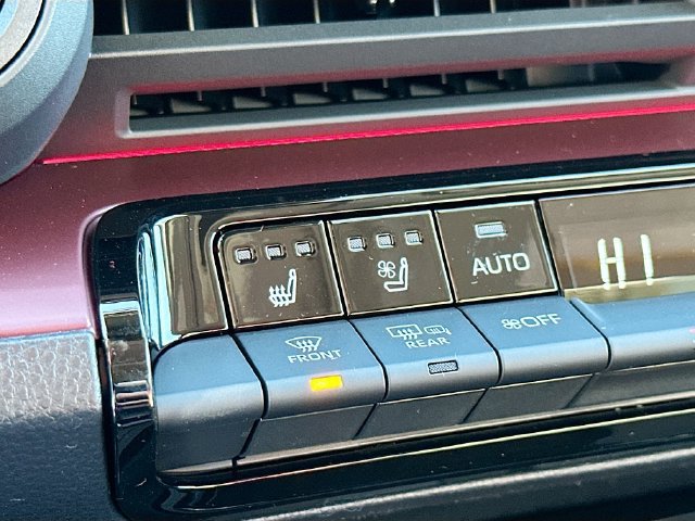 2026 Toyota Prius Plug-in Hybrid XSE Premium - Photo 26