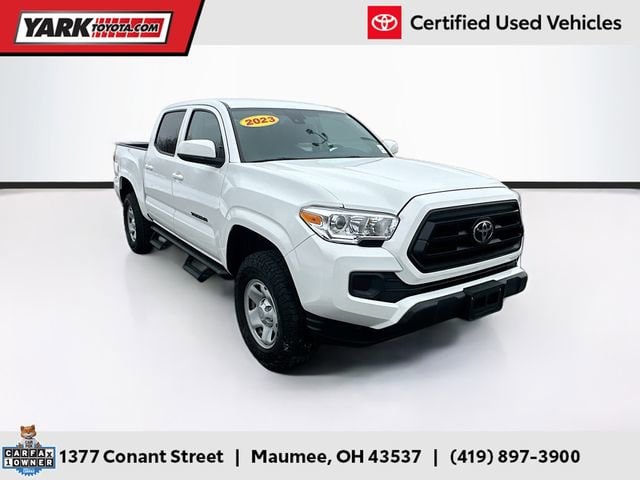 2023 Toyota Tacoma SR's photo