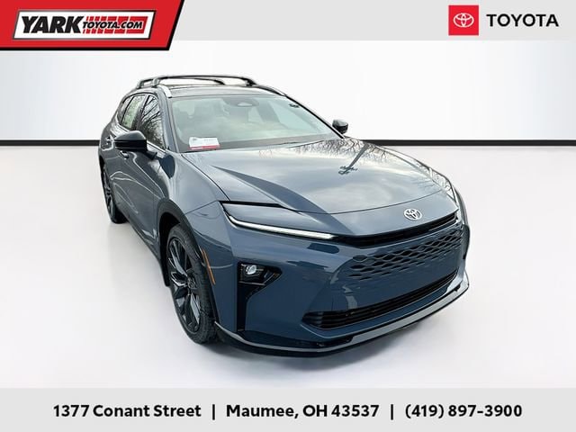 2025 Toyota Crown Signia Limited's photo