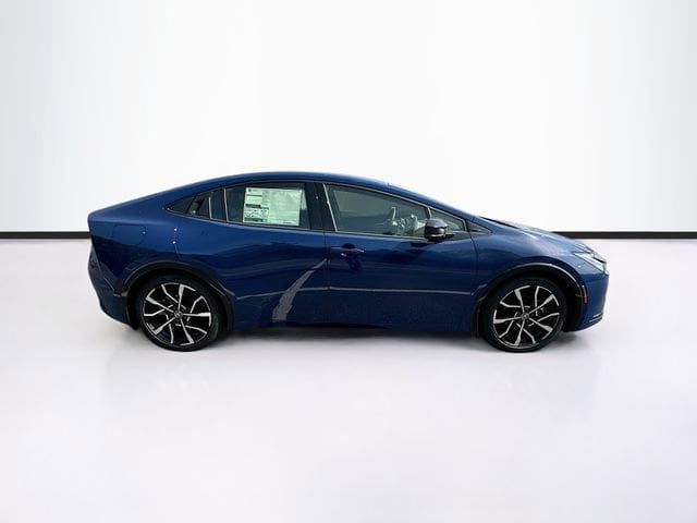 2026 Toyota Prius Plug-in Hybrid XSE - Photo 10