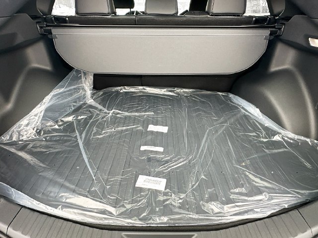 2026 Toyota bZ XLE - Photo 32
