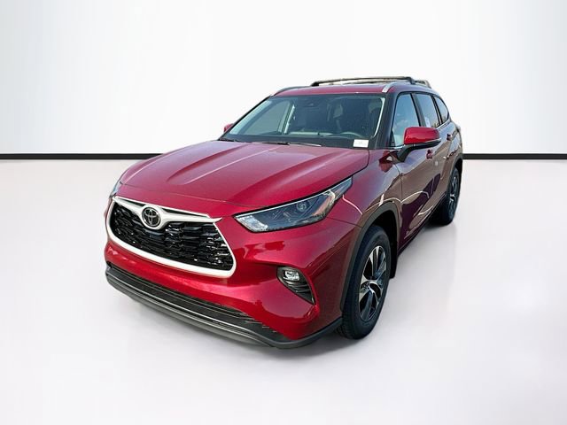 2025 Toyota Highlander XLE photo 4