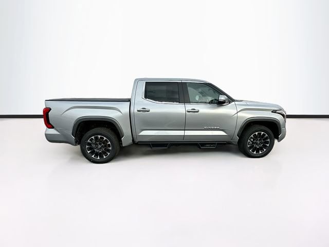 2026 Toyota Tundra Limited - Photo 10