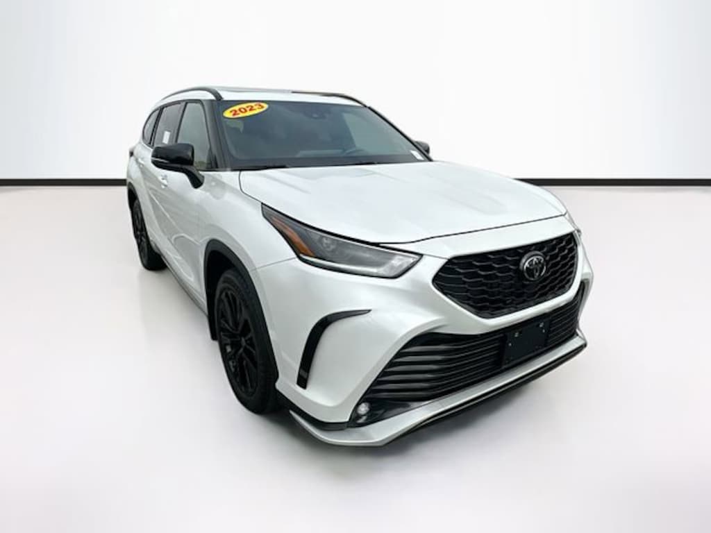 Used 2023 Toyota Highlander XSE SUV