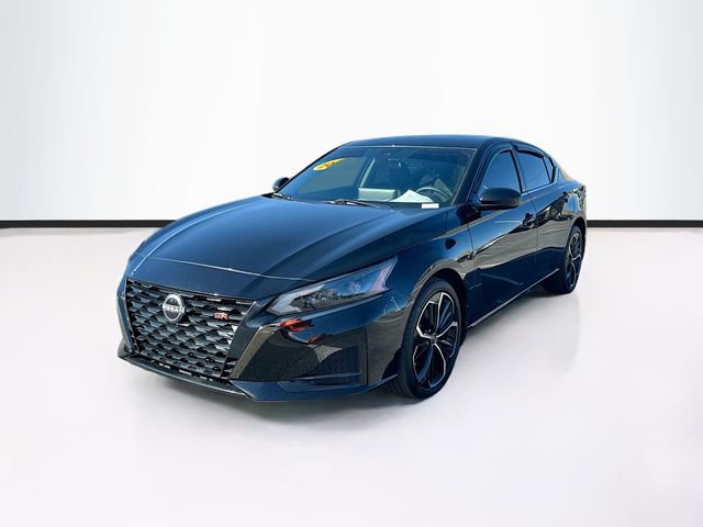 2024 Nissan Altima 2.5 SR photo 4