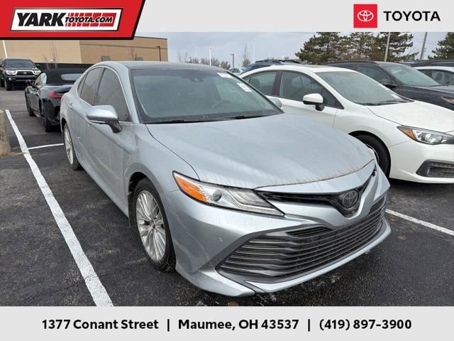 2018 Toyota Camry XLE's photo