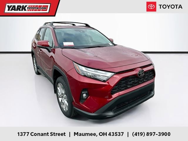2025 Toyota RAV4 XLE Premium's photo
