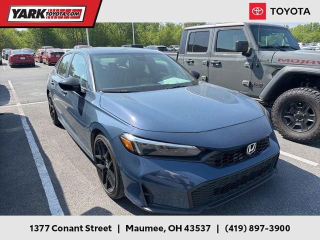 2025 Honda Civic Sport CVT's photo