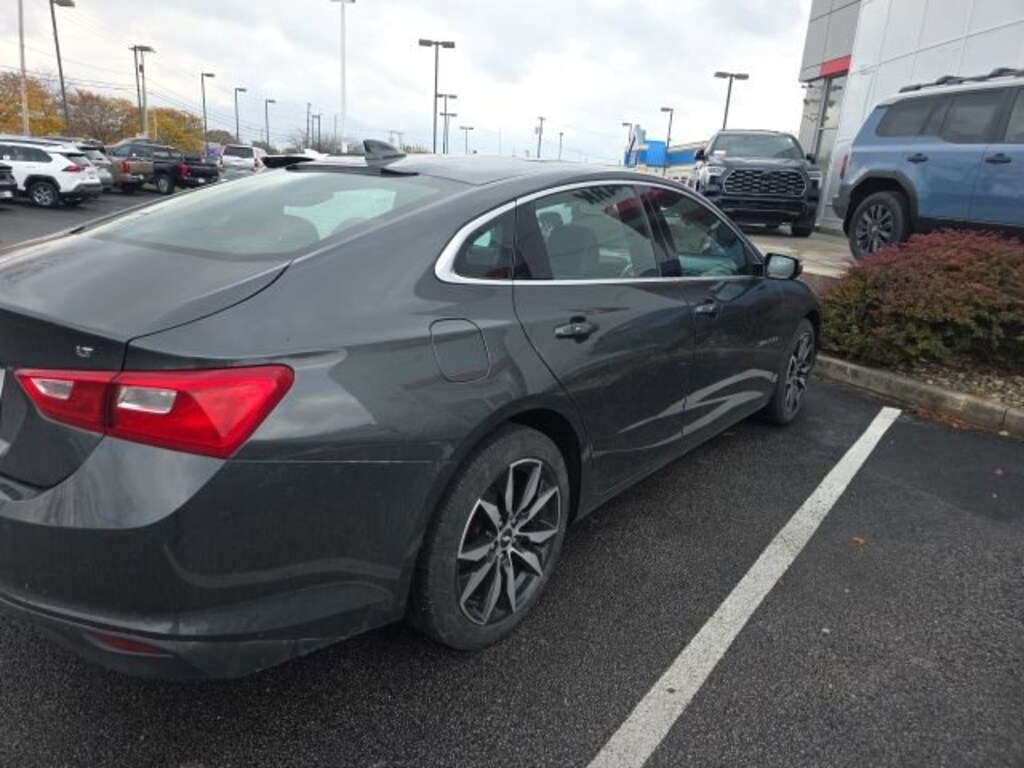 Used 2017 Chevrolet Malibu LT Sedan