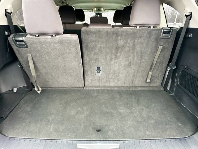 2024 Toyota Highlander LE - Photo 30