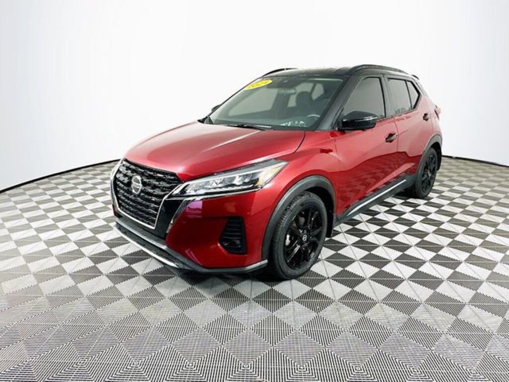 Used 2021 Nissan Kicks SR SUV