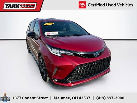 2025 Toyota Sienna XSE Van Passenger Van