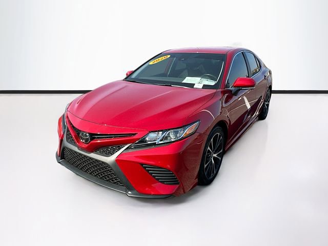 2020 Toyota Camry SE photo 4