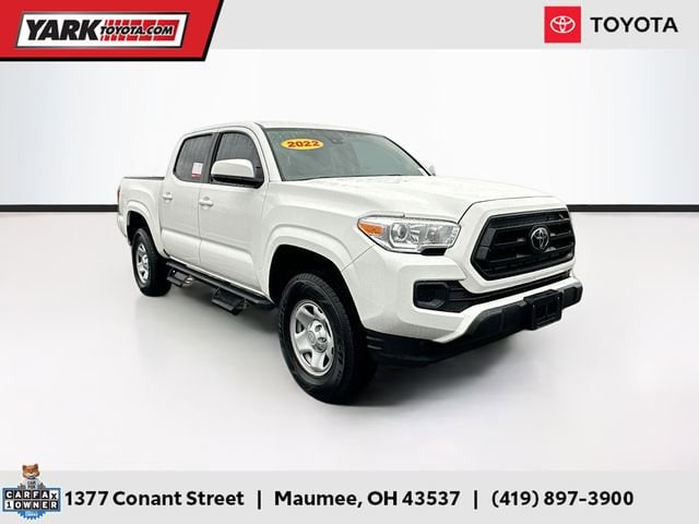2022 Toyota Tacoma SR's photo