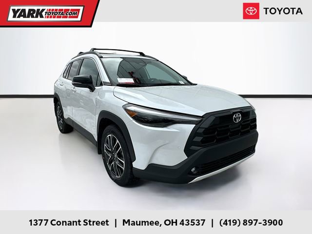 2026 Toyota Corolla Cross XLE's photo