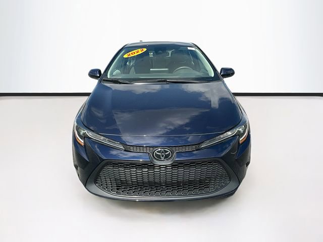 2022 Toyota Corolla LE photo 3